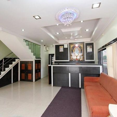 Sai Ganesh Hotel Shirdi Bagian luar foto