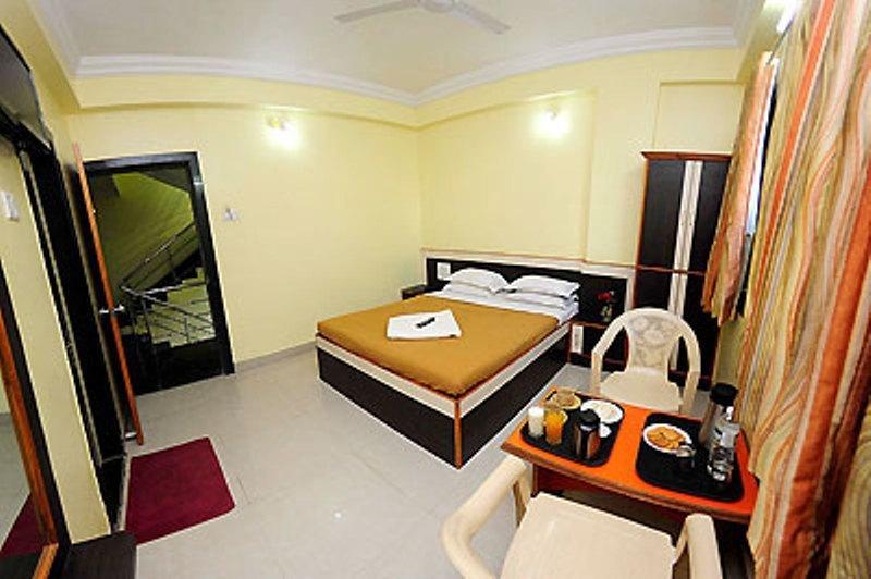 Sai Ganesh Hotel Shirdi Ruang foto