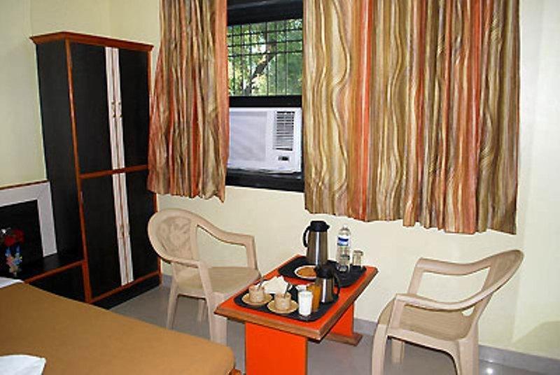 Sai Ganesh Hotel Shirdi Ruang foto
