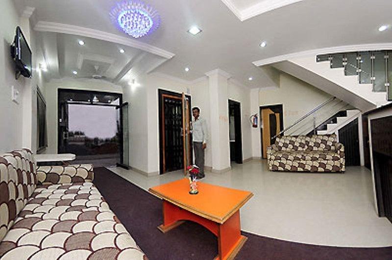 Sai Ganesh Hotel Shirdi Bagian luar foto